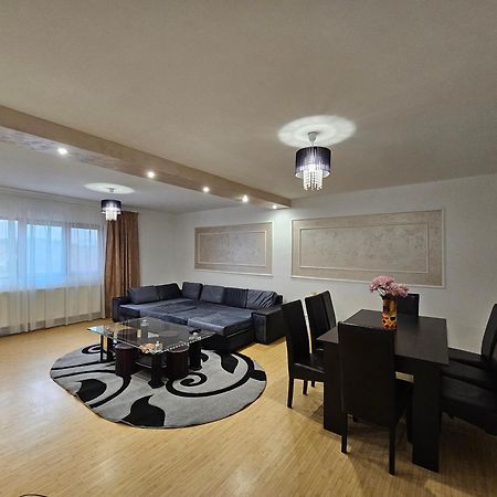 Didi Apartament Крайова Екстериор снимка