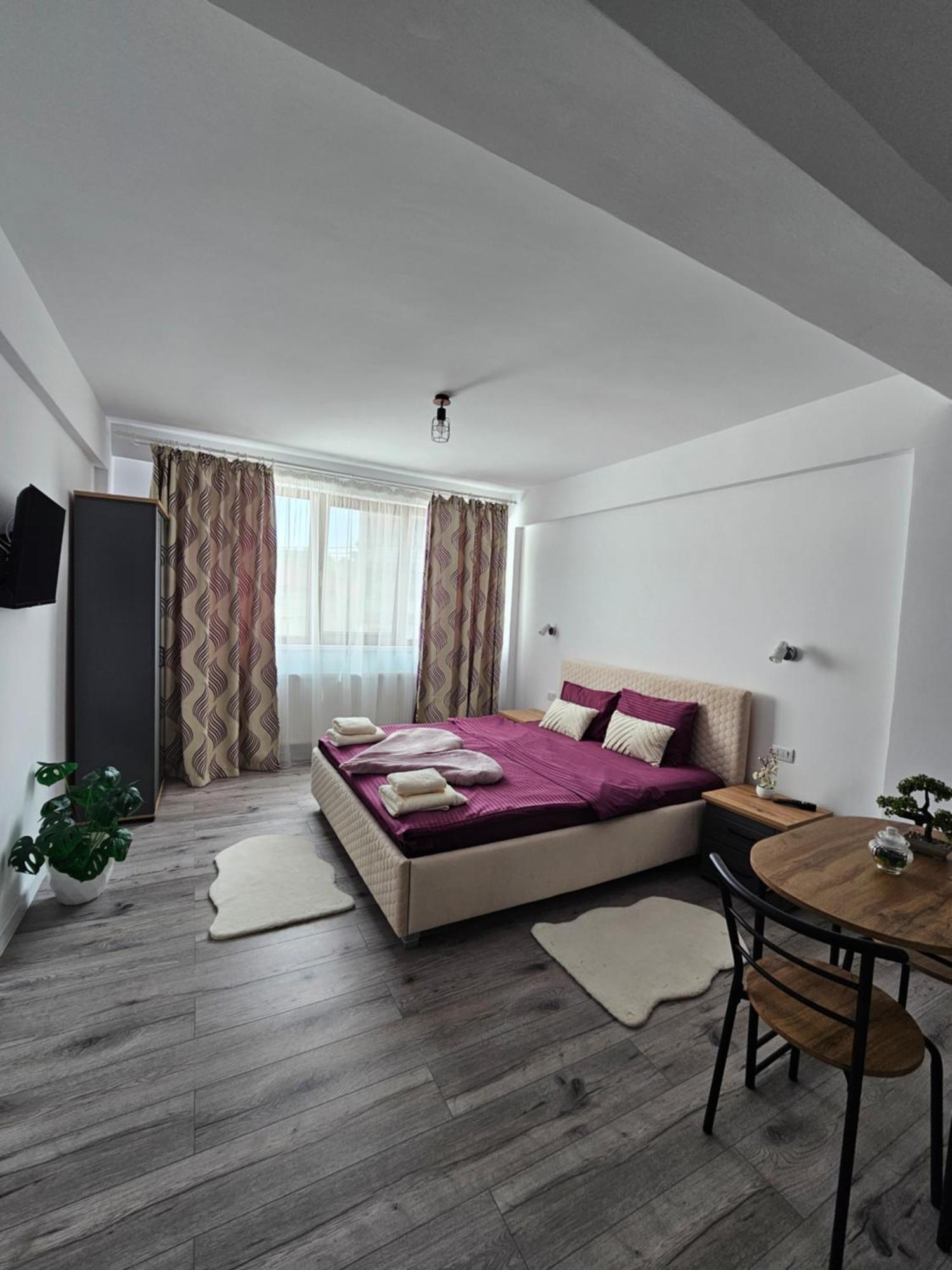 Didi Apartament Крайова Екстериор снимка