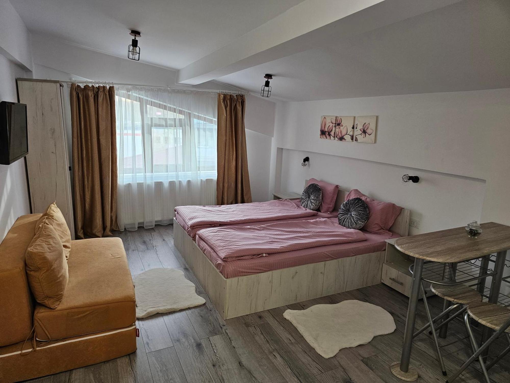 Didi Apartament Крайова Екстериор снимка
