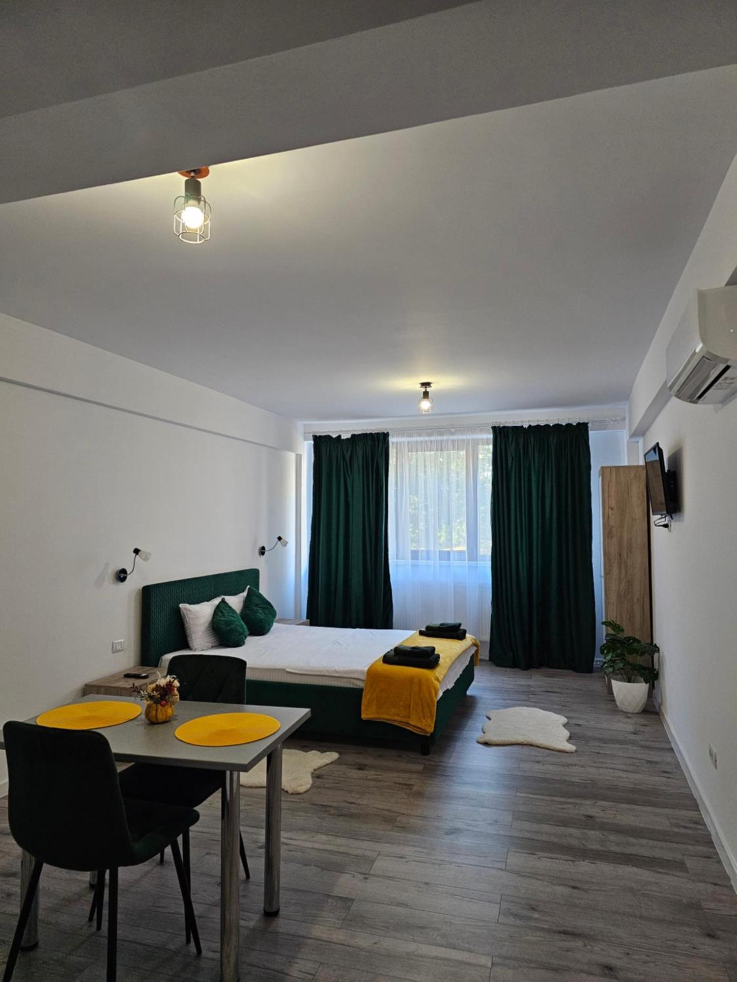 Didi Apartament Крайова Екстериор снимка
