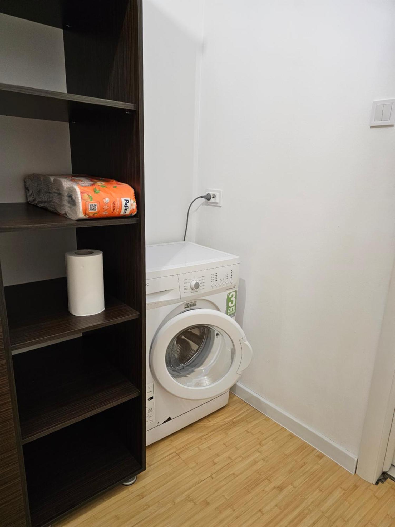 Didi Apartament Крайова Екстериор снимка